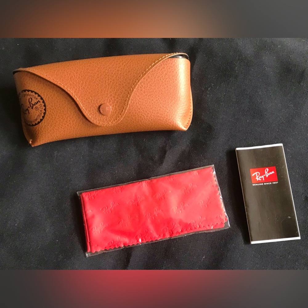 Ray-Ban Red Microfiber Cleaning Cloth with Brown Faux Leather Case